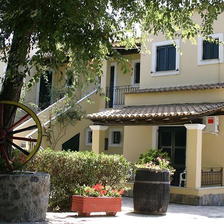 Spiti Nikos Lejlighedshotel Danilia Eksteriør billede